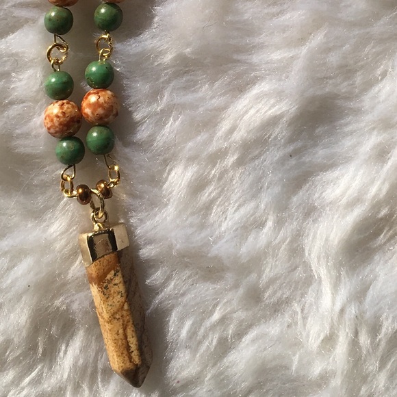 NEW✨Boho Green Beaded & Wooden Charm Necklace CCO - Picture 5 of 5